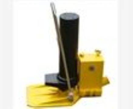 點(diǎn)擊查看詳細(xì)信息<br>標(biāo)題：GYQD-196型寬枕板起道器 閱讀次數(shù)：2608