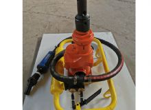 點(diǎn)擊查看詳細(xì)信息<br>標(biāo)題：ZQSZ-1404.1-架座支撐氣動(dòng)手持式鉆機(jī) 閱讀次數(shù)：1394